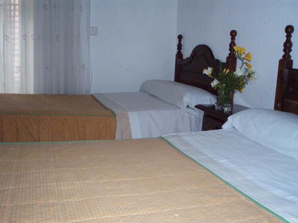 Hostal Castilla Мадрид Стая снимка